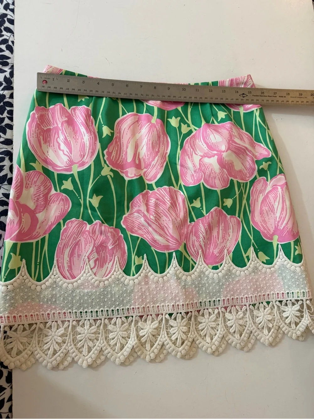 Lilly Pulitzer Pink Green Vintage Floral Tulips Lace Trim Cottagecore Skirt Sz 6